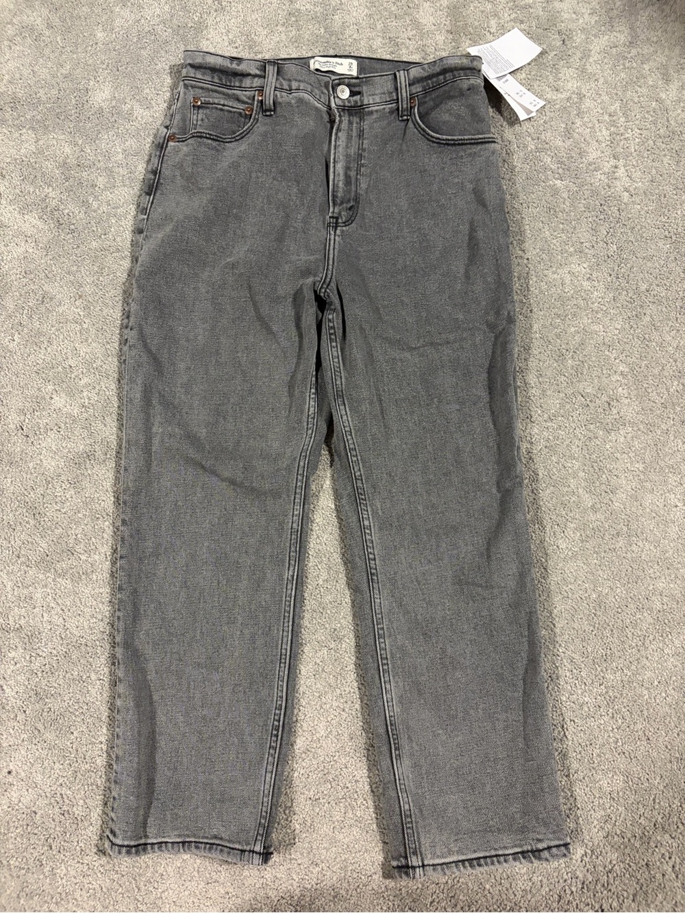 NWT Abercrombie and Fitch Ankle Straight Jeans
